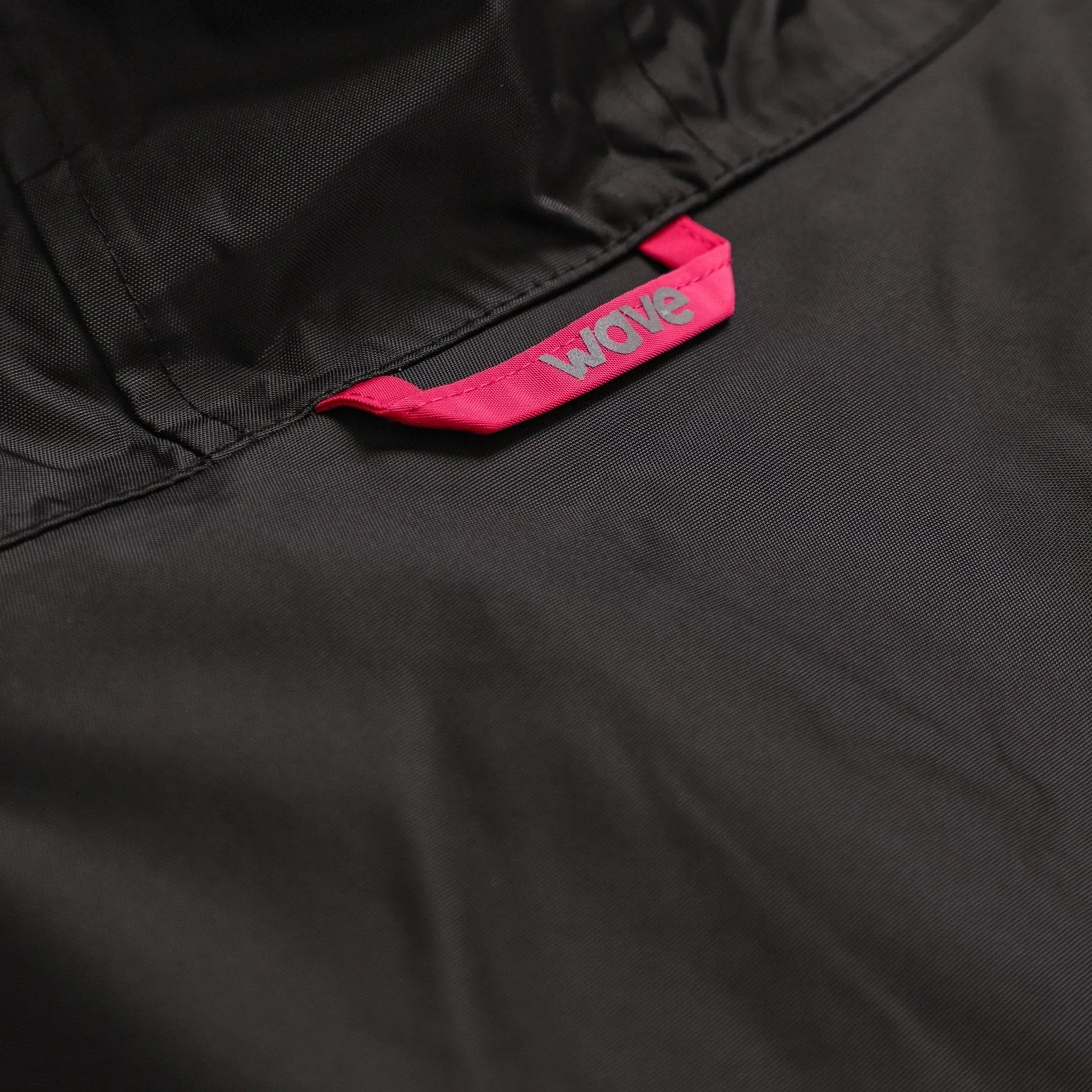 Fleece-Lined Waterproof Changing Robe | Waterproof & Windproof | Unisex | Black & Pink