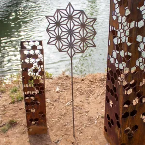 Metal Geometric Flower Garden Stake - Steel Gardening Decor - Yard Art Marker - Garden Art - Summer Decor