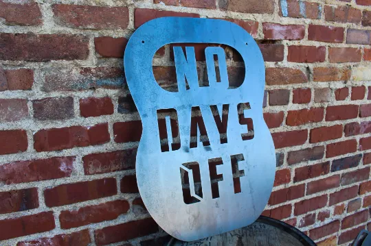 No Days Off Metal Kettlebell Sign - Workout Quote Sign - Home Gym Decor - Gifts For Him - Workout Gifts - Kettlebell - Gifts - Wall Decor